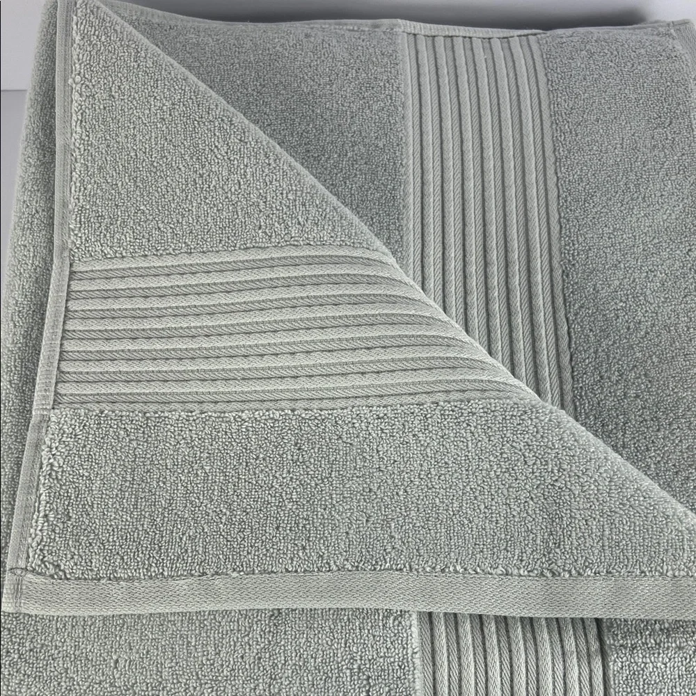 Kate Spade New York Light Blue Bath Towel Set Luxury Cotton Plush Set of 2 NEW